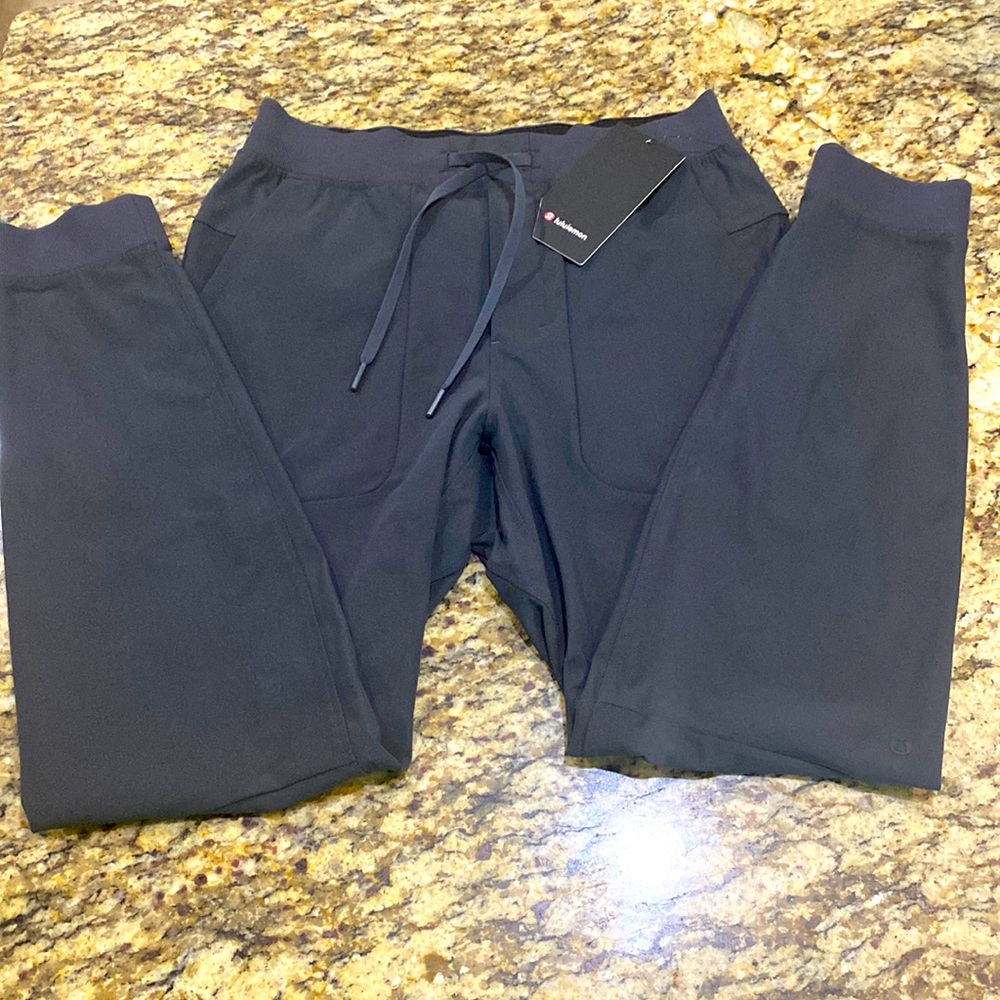 Mens Lululemon size M black ABC Jogger